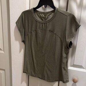 Old Navy Olive Short Sleeve Crewneck Tee